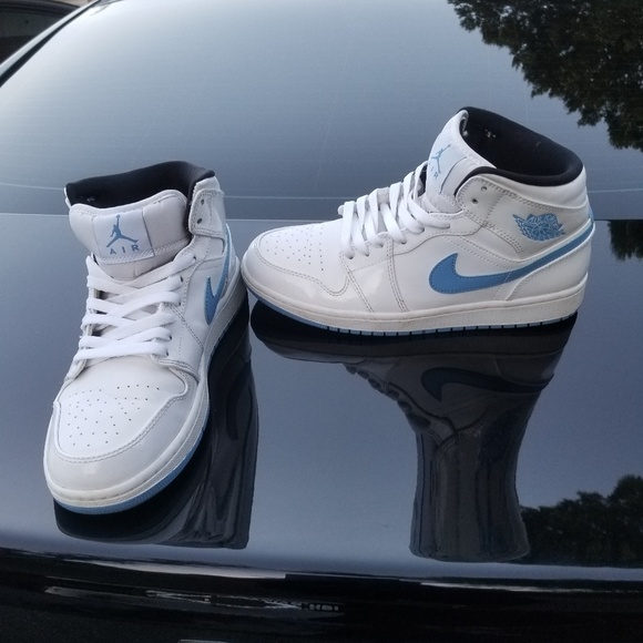 sneakers - Picture 1 of 4